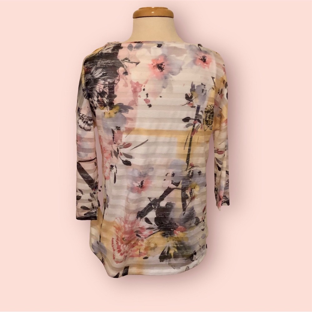 Christopher & Banks Abstract Floral Blouse 3/4 Length Sleeves built in tank top - Picture 2 of 10